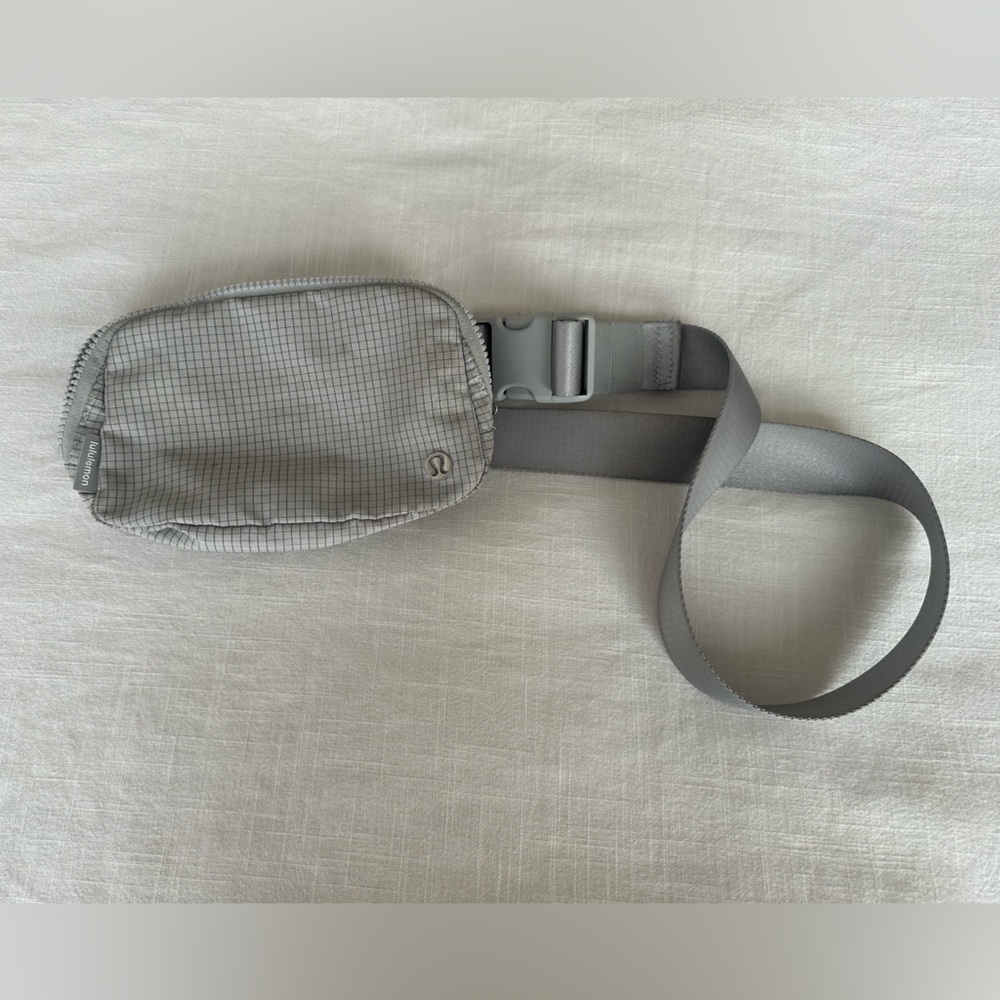 Lululemon Everywhere Belt Bag 1L - Patterned Gray